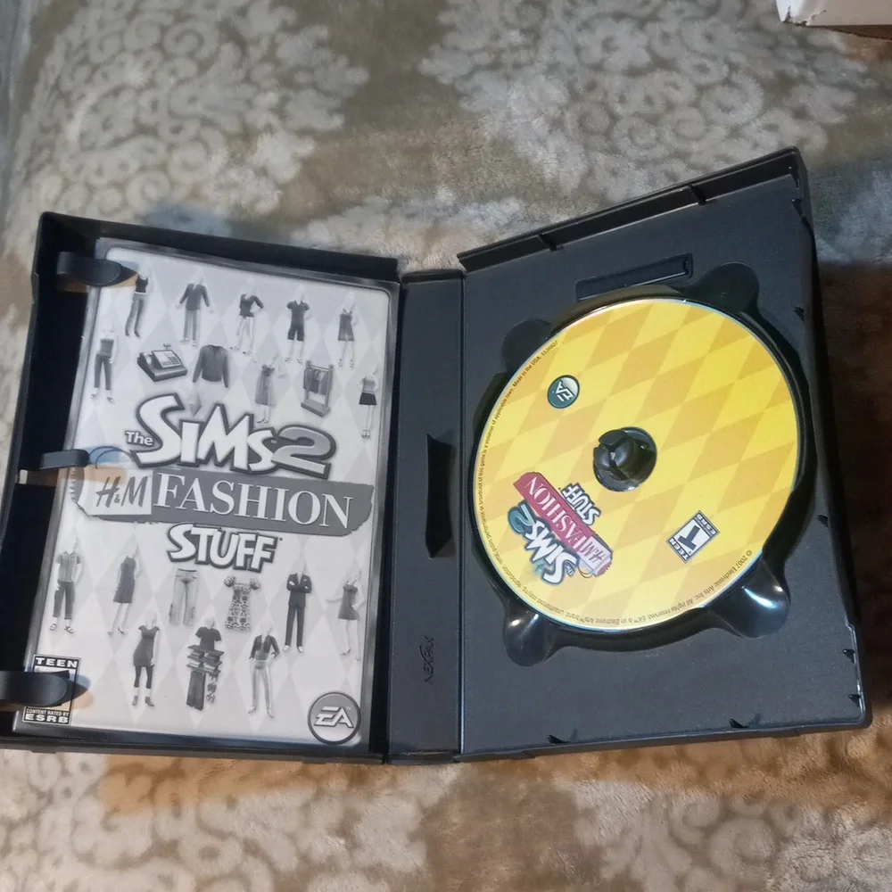 Lot 26 The Sims 2 stuff games